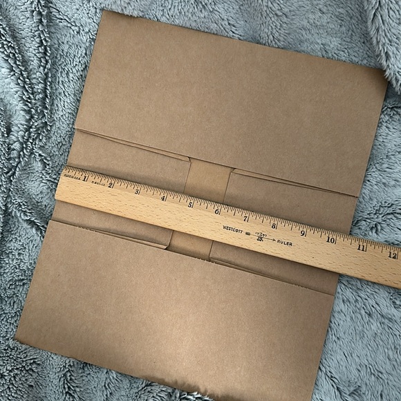 Coach Gift Box (single) - Picture 7 of 9